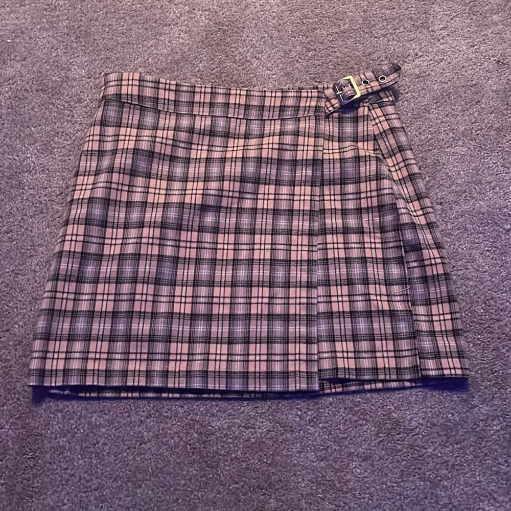 platted skirt, with buckle